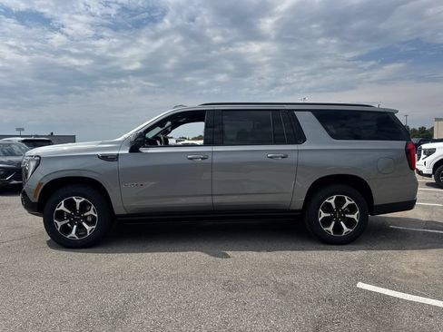 New 2026 GMC Yukon XL AT4 w/ AT4 Premium Plus Package AWD/4WD image 3