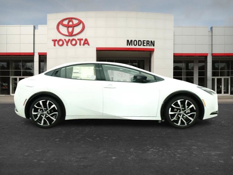 New 2026 Toyota Prius Plug-In Hybrid w/ Limited Premium Package FWD image 7