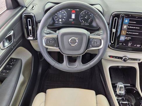 Used 2022 Volvo XC40 T5 Inscription w/ Advanced Package AWD/4WD image 13