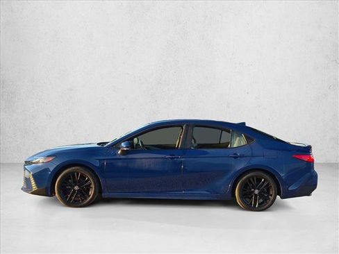 Used 2025 Toyota Camry SE w/ Convenience Package FWD image 7