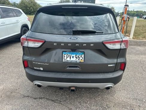 Used 2020 Ford Escape Titanium w/ Titanium Premium Package 2.0 AWD/4WD image 4