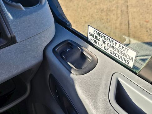 Used 2017 Ford Transit 350 XLT image 32