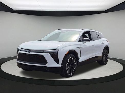 Used 2024 Chevrolet Blazer EV RS AWD/4WD image 4