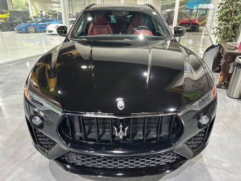 Used 2019 Maserati Levante GranSport AWD/4WD image 14