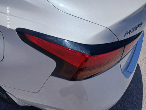 Used 2020 Nissan Altima 2.5 SV FWD image 14