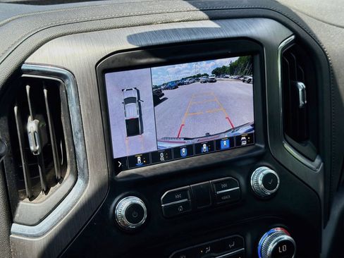 Used 2022 GMC Sierra 2500 Denali AWD/4WD image 15