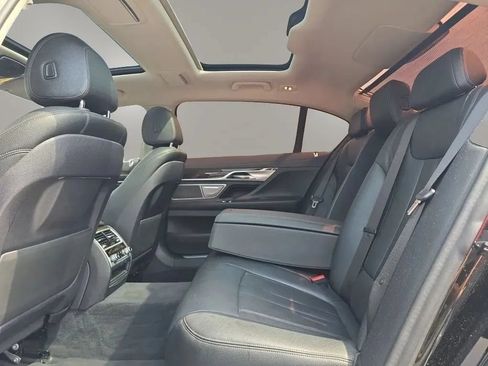 Used 2019 BMW 740i w/ Cold Weather Package RWD image 42