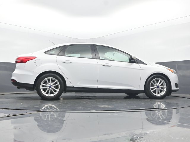 Used 2017 Ford Focus SE FWD image 50