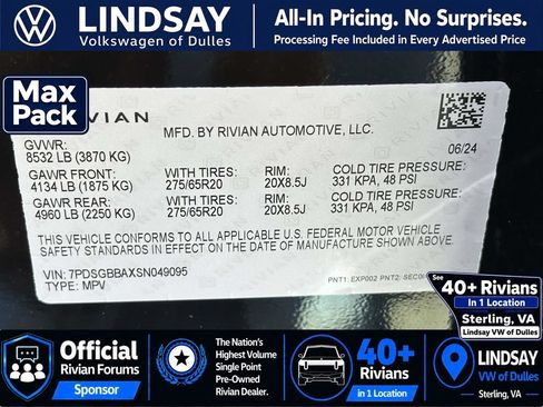 Used 2025 Rivian R1S Adventure AWD/4WD image 29