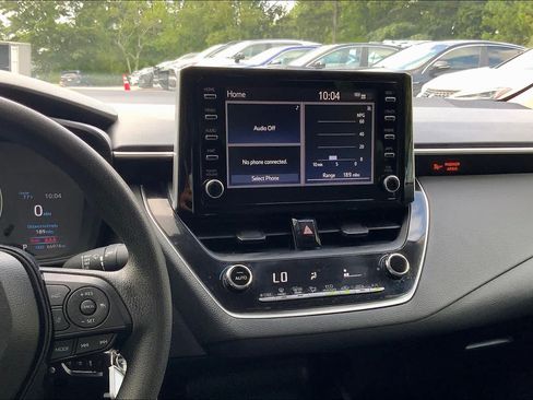 Used 2020 Toyota Corolla LE FWD image 6
