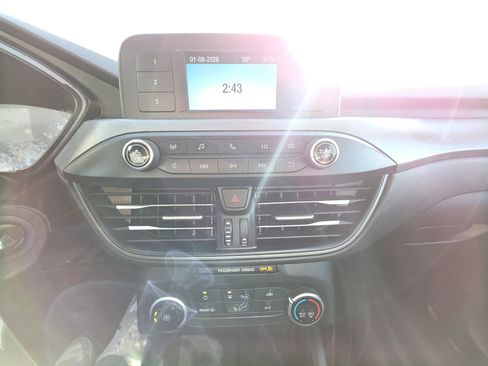 Used 2020 Ford Escape S image 24