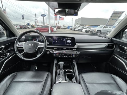 Used 2025 Kia Telluride S image 35