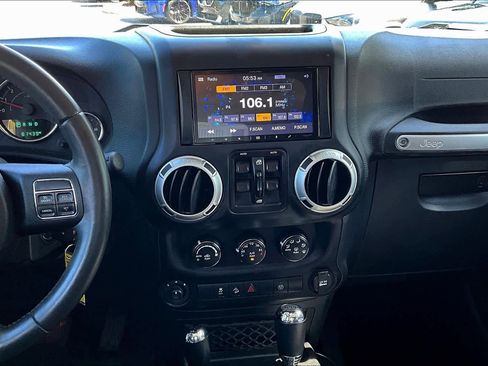 Used 2015 Jeep Wrangler Unlimited Sahara w/ Dual Top Group image 7