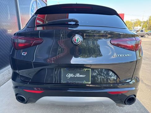 Used 2020 Alfa Romeo Stelvio Ti image 8