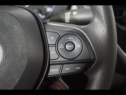 Used 2024 Toyota Corolla LE image 25