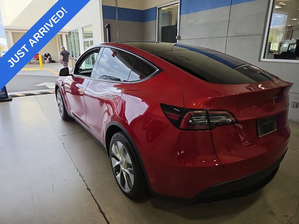 Used 2023 Tesla Model Y Long Range AWD/4WD image 4