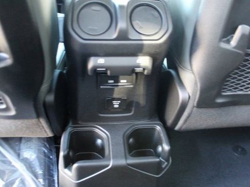 New 2026 Jeep Gladiator Mojave image 29