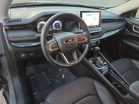 Used 2022 Jeep Compass Trailhawk w/ Trailhawk Elite Group image 15