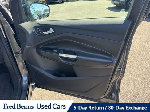 Used 2017 Ford Escape SE w/ Equipment Group 201A AWD/4WD image 12