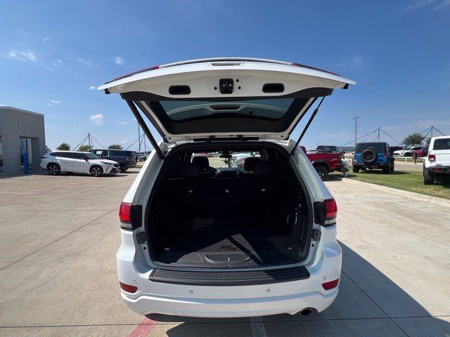 Used 2021 Jeep Grand Cherokee Laredo X AWD/4WD image 9