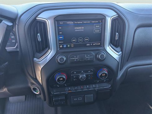 Used 2021 Chevrolet Silverado 1500 RST image 19