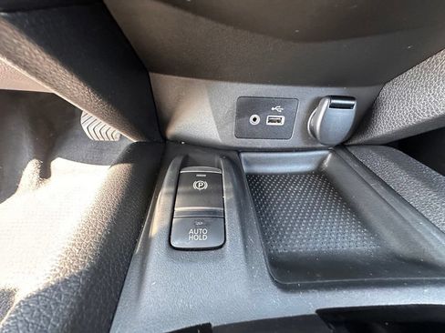 Used 2020 Nissan Rogue SV w/ Premium Package FWD image 24