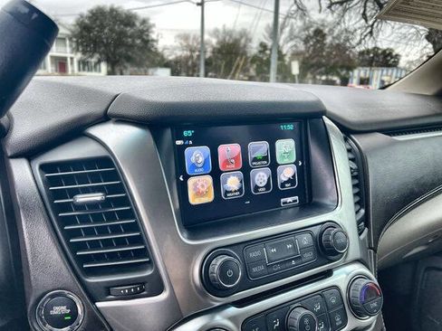 Used 2017 Chevrolet Suburban Premier image 13