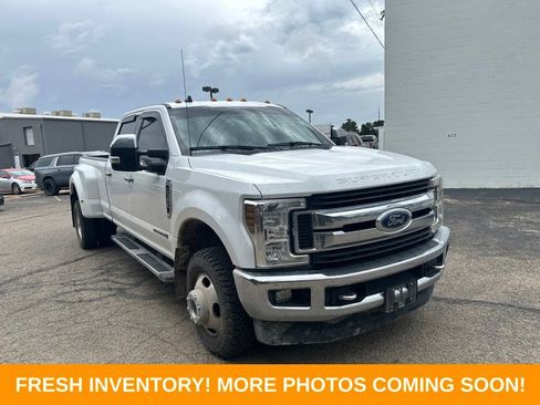 Used 2019 Ford F350 XLT w/ XLT Premium Package AWD/4WD image 1