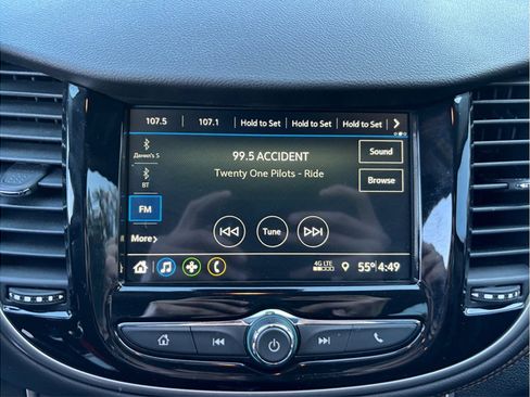 Used 2019 Chevrolet Trax LS image 21