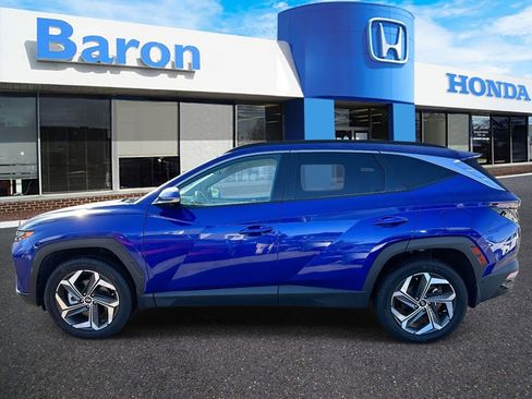 Used 2023 Hyundai Tucson Limited w/ Winter Package AWD/4WD image 3