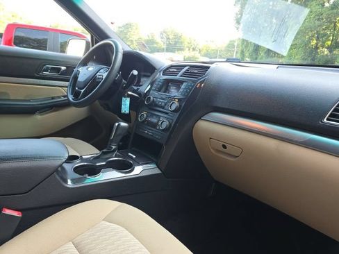 Used 2017 Ford Explorer FWD image 22