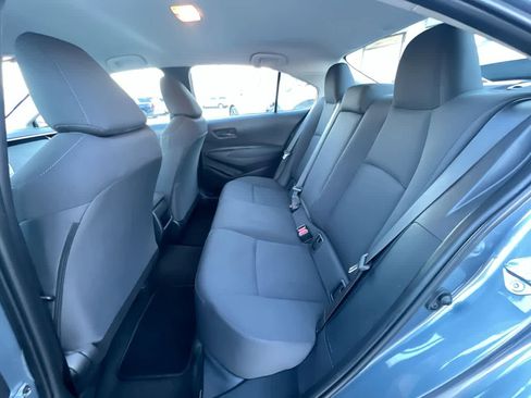 Used 2022 Toyota Corolla LE image 23