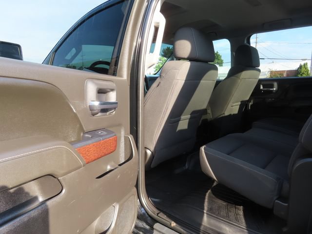 Used 2017 GMC Sierra 2500 SLE w/ Suspension Package, Off-Road AWD/4WD image 20
