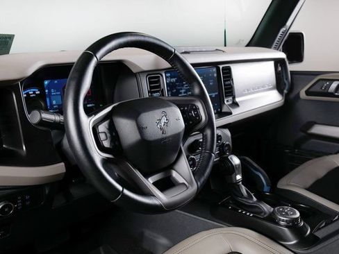 Used 2023 Ford Bronco Wildtrak AWD/4WD image 4