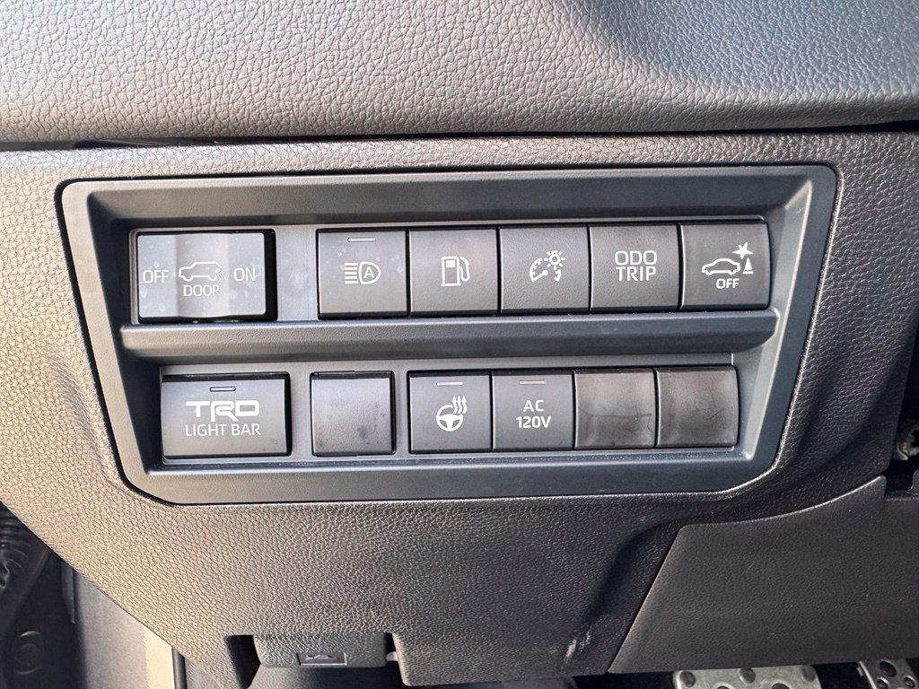 Used 2025 Toyota Sequoia TRD Pro AWD/4WD image 20