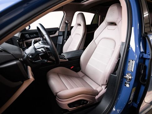Certified 2026 Porsche Panamera 4 E-Hybrid AWD/4WD image 5