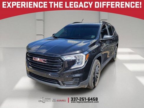 Used 2023 GMC Terrain SLE w/ Elevation Edition FWD image 1