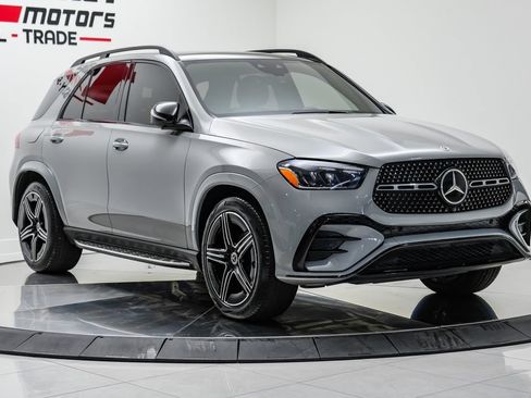 Used 2024 Mercedes-Benz GLE 450 4MATIC image 3