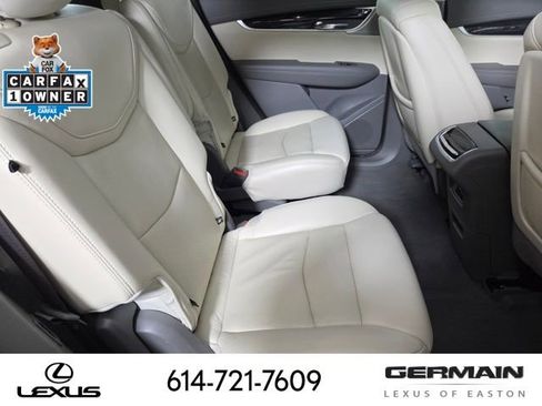 Used 2020 Cadillac XT6 Premium Luxury image 23