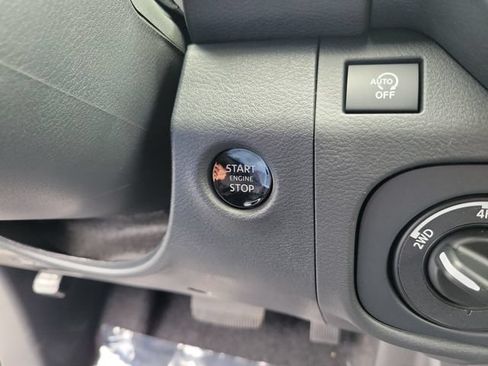 New 2026 Nissan Frontier SV w/ Tow Package AWD/4WD image 32