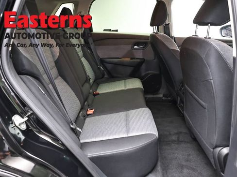 Used 2023 Nissan Rogue SV AWD/4WD image 24
