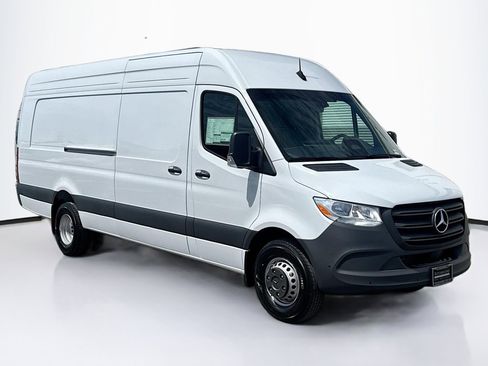 New 2026 Mercedes-Benz Sprinter 3500 image 3
