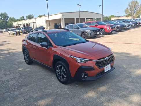 Used 2025 Subaru Crosstrek 2.5i Premium AWD/4WD image 6
