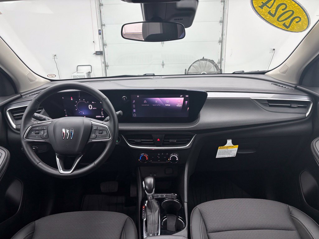 Used 2024 Buick Encore GX Preferred w/ Comfort Package FWD image 4