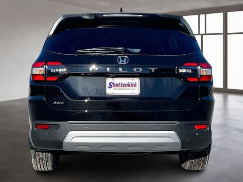 New 2025 Honda Pilot EX-L image 4