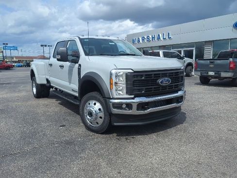 New 2026 Ford F450 XL image 2