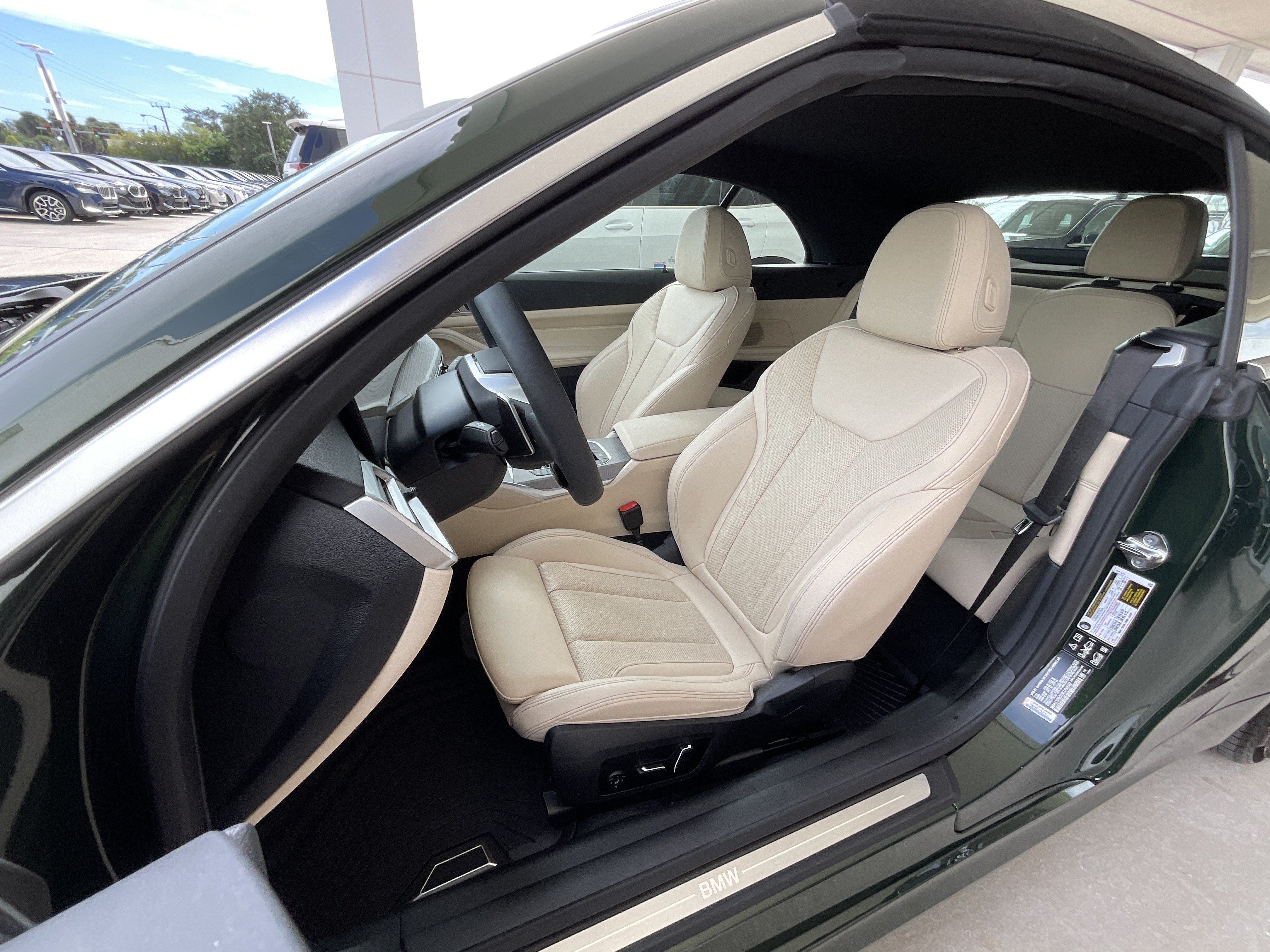 Certified 2025 BMW 430i xDrive Convertible w/ Premium Package AWD/4WD image 17