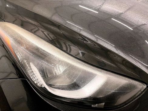 Used 2016 Hyundai Elantra SE image 28