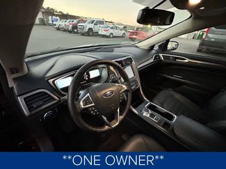 Used 2017 Ford Fusion SE w/ Fusion SE Technology Package video 2