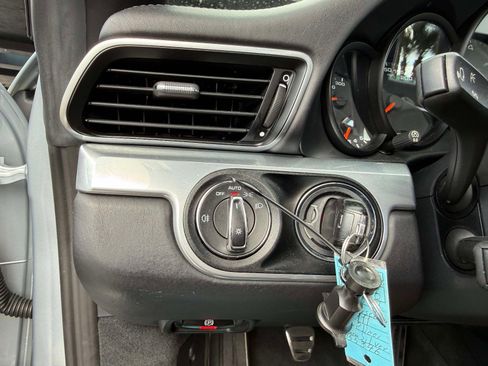 Used 2017 Porsche 911 Carrera 4S image 48